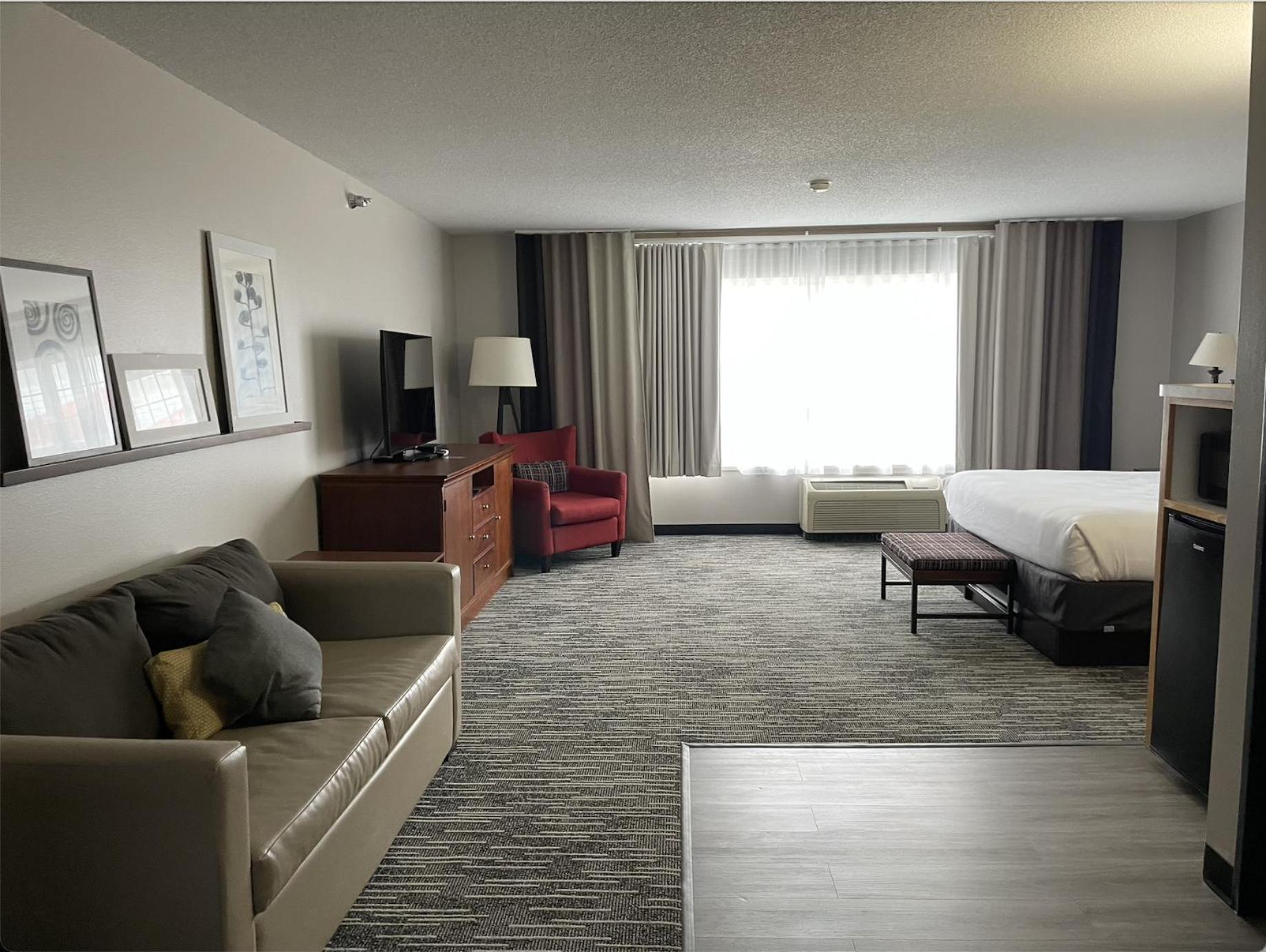 Harmony & Hotel Fort Dodge